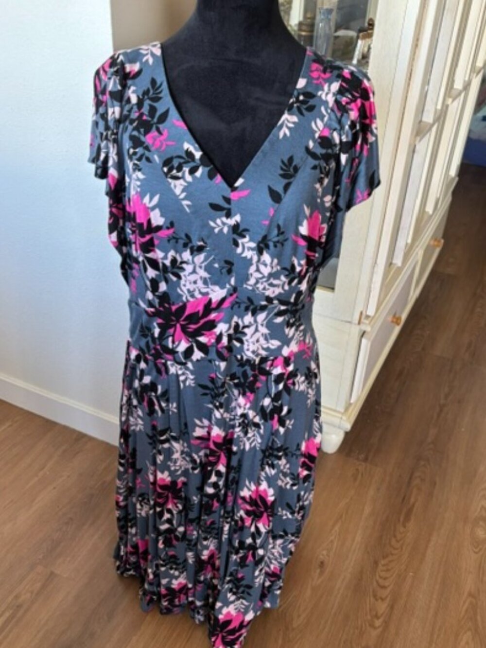 Boden Gray/Pink Floral Cap Sleeve V Neck Lined Dress Cottagecore 16L